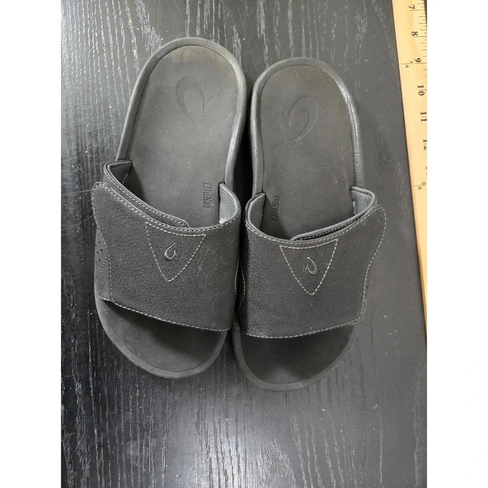 OluKai Nalu 10 Slide Black Adjustable Strap Comfort Beach Sandals 10332-4040